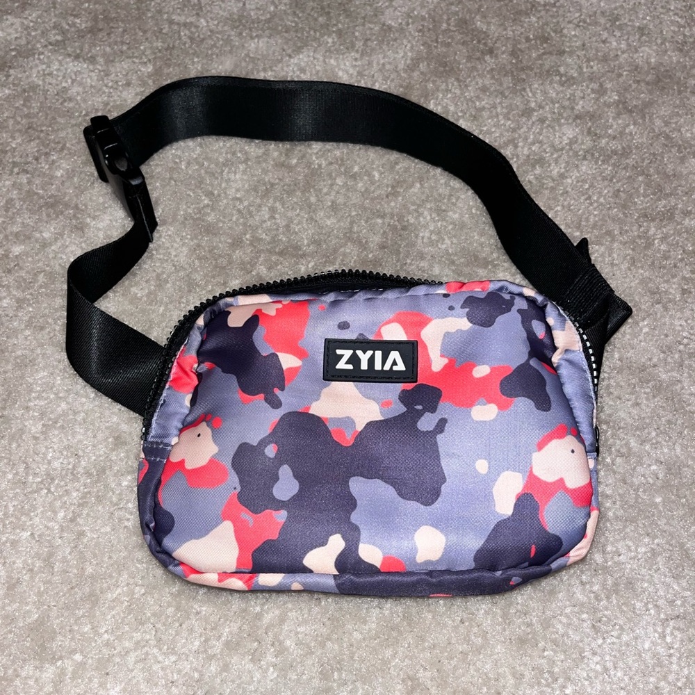 Zyia Cross Body / Fanny Pack